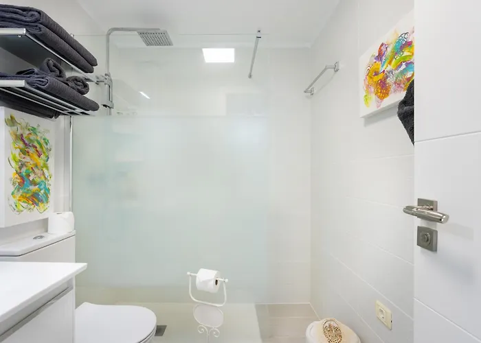 Eden Sunset Seaviews Apartament *