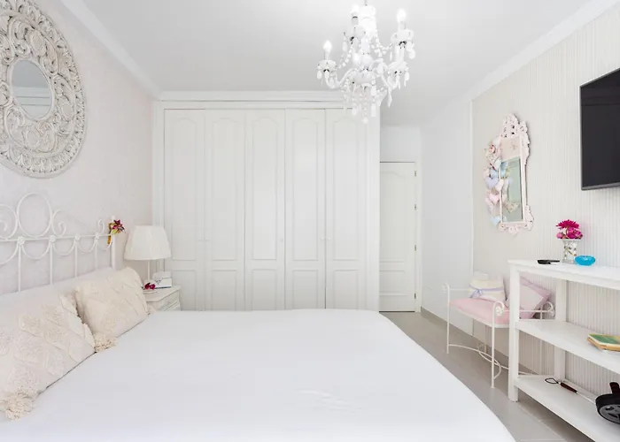 Eden Sunset Seaviews