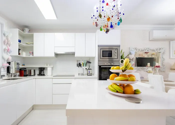 Eden Sunset Seaviews Apartament *