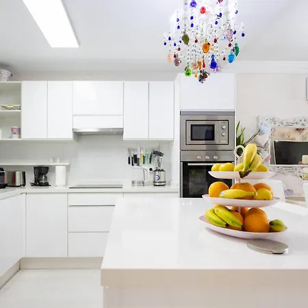 Eden Sunset Seaviews Apartman *